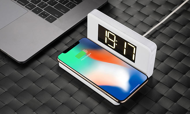 Multifunction Wireless Charger product photography case study by Jonemoo Studio in China.