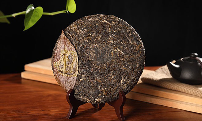Pu-er tea product photography case study by Jonemoo Studio in China.
