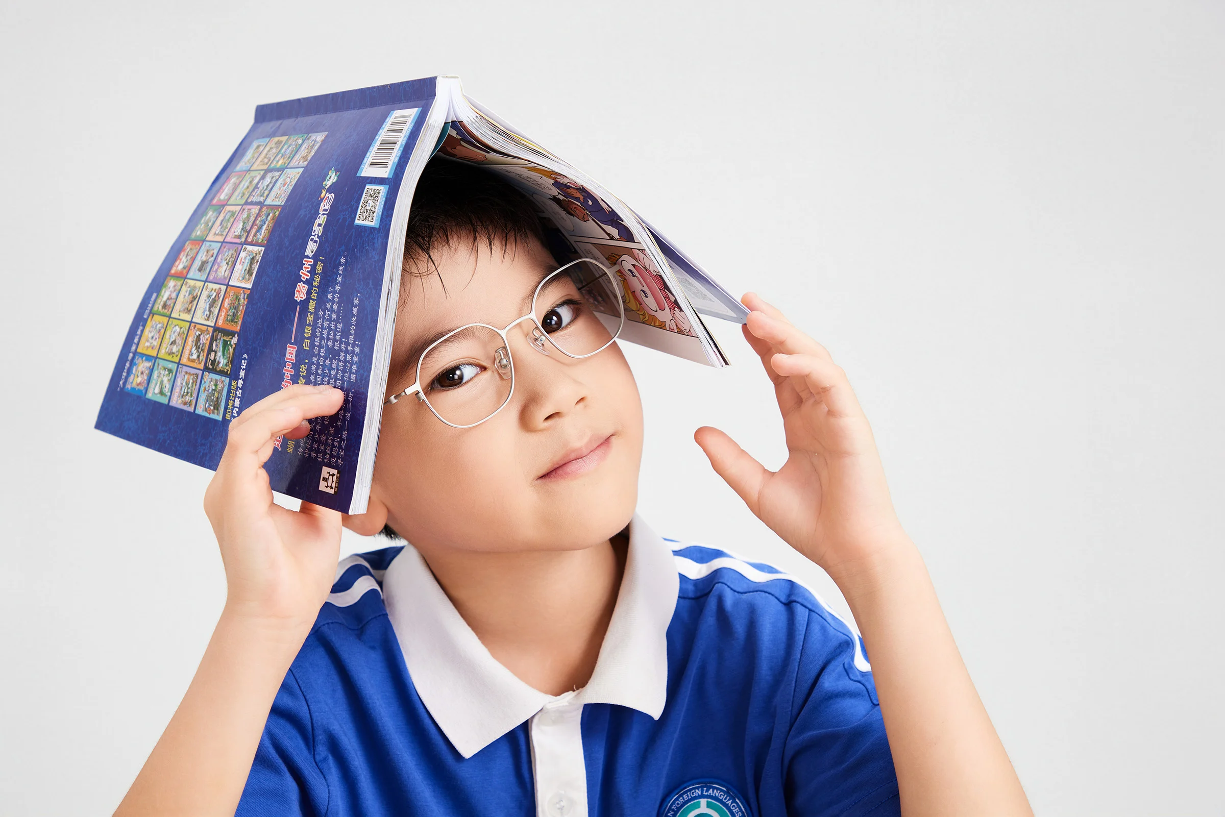 Commercial photography for Samai children’s eyewear, featuring young models wearing a selection of frame shapes and colors. Created for kids’ glasses photography, eyewear product campaigns, children’s model photography, brand advertising, and e-commerce content.
